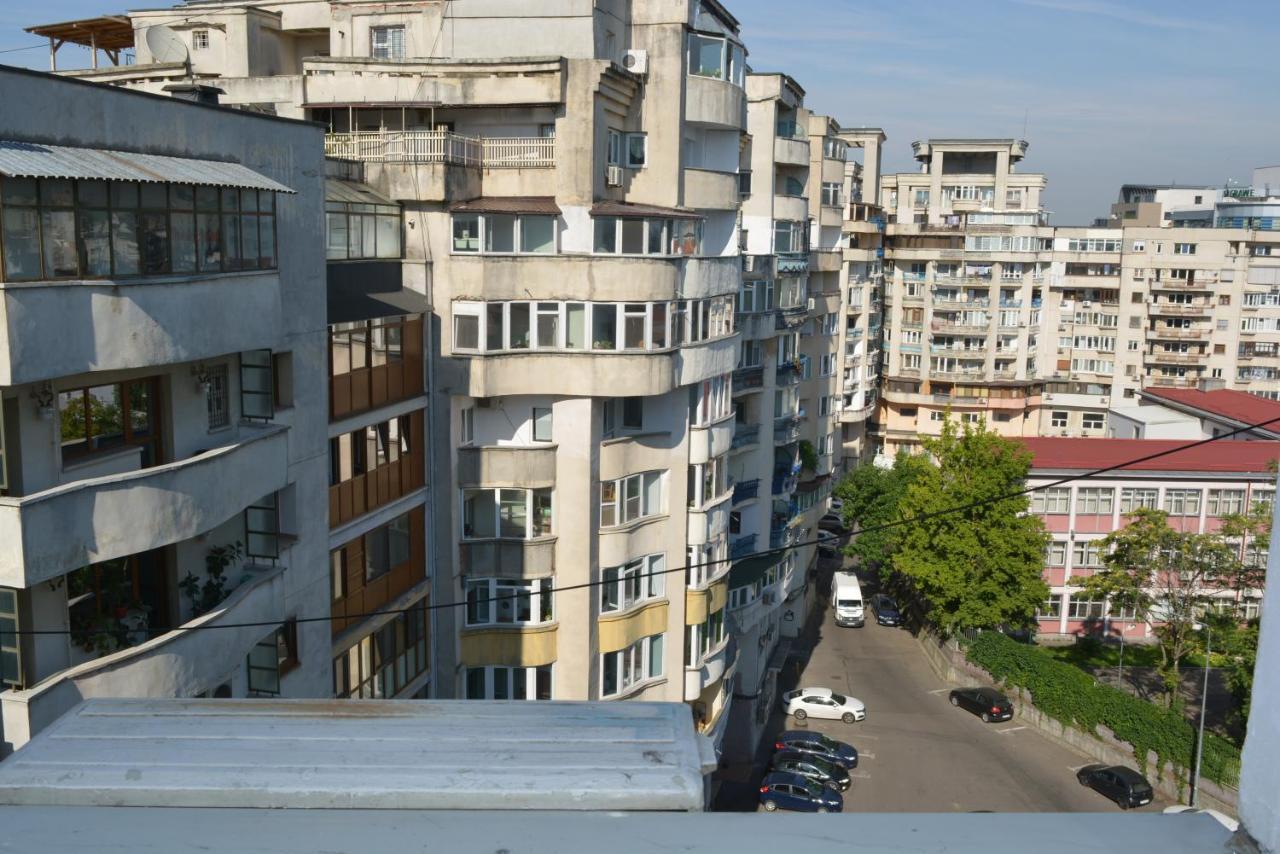 Iulia Studio 9 Bucharest Exterior photo